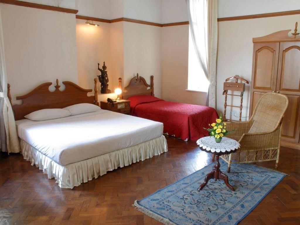 Yuzana Garden Hotel Yangon Esterno foto