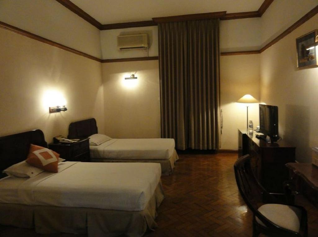 Yuzana Garden Hotel Yangon Esterno foto