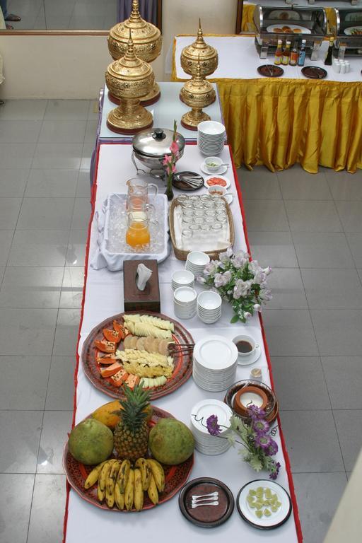 Yuzana Garden Hotel Yangon Esterno foto