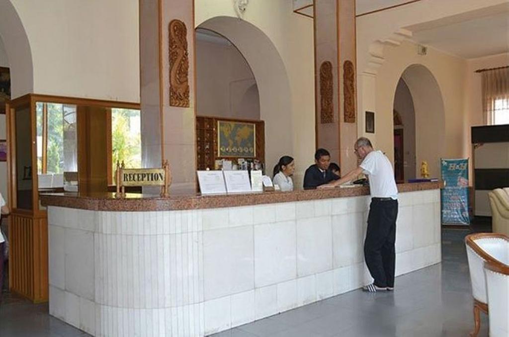 Yuzana Garden Hotel Yangon Esterno foto